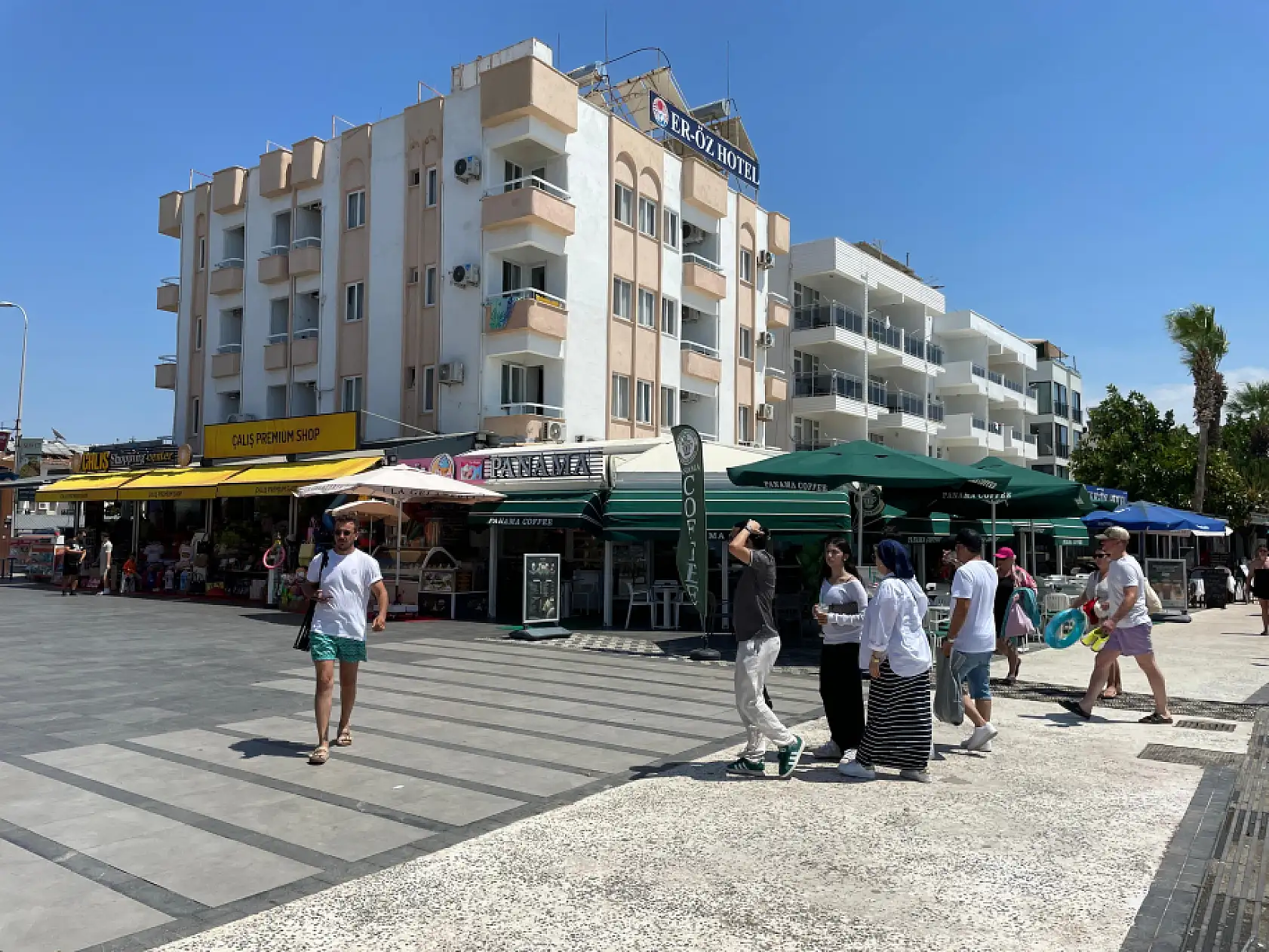Çalış Plajı'nda Yaz Sezonu Hareketli