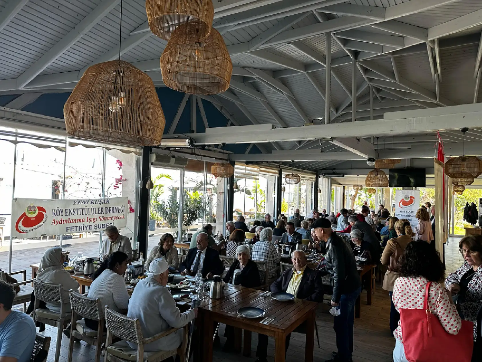 Fethiye'de Köy Enstitüleri'nin Kuruluş Yıldönümünde Dostluk Kahvaltısı