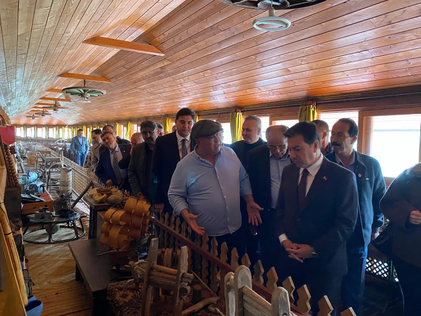 Muğla Büyükşehir Belediye Başkanı Ahmet Aras Fethiye'de Muhtarlarla Görüştü