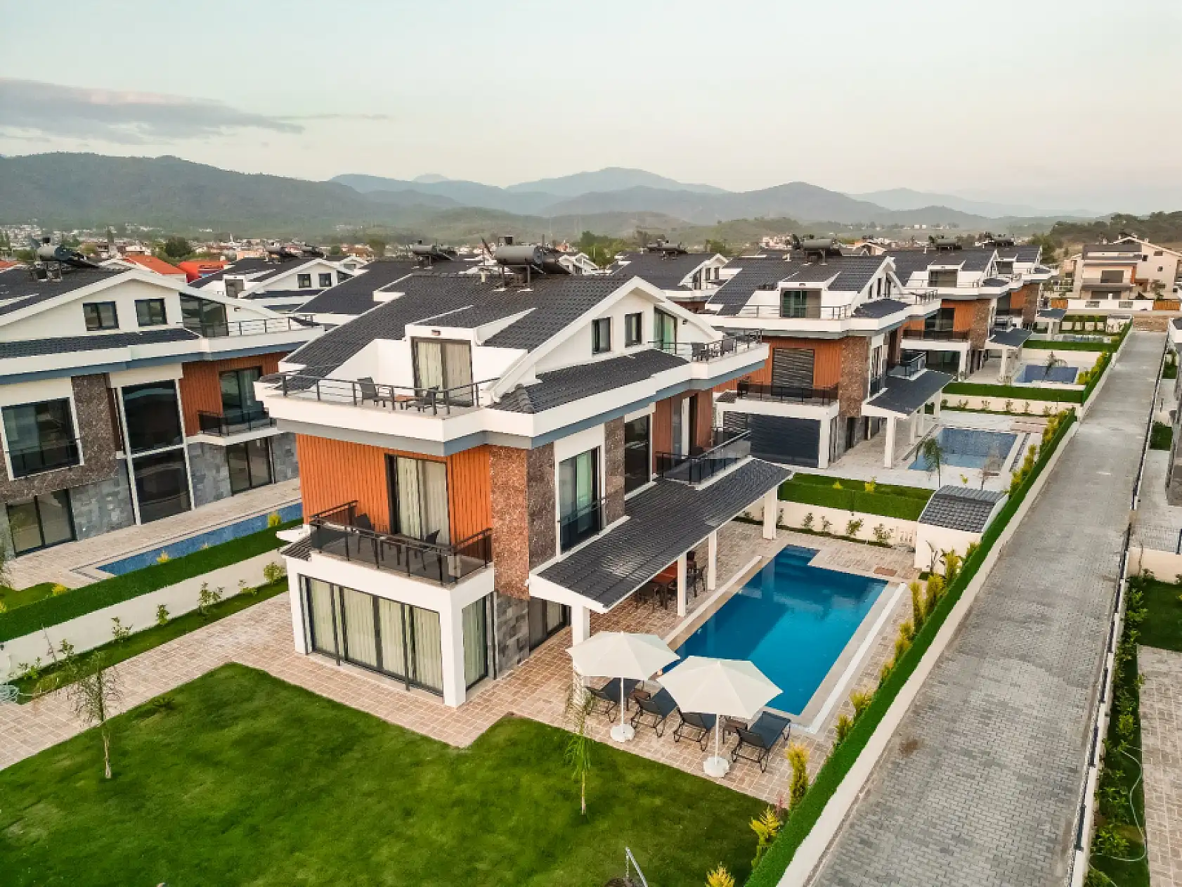 Akdağ Şirketler Grubu'ndan Mimar Aynural, Villa Projelerini Anlattı