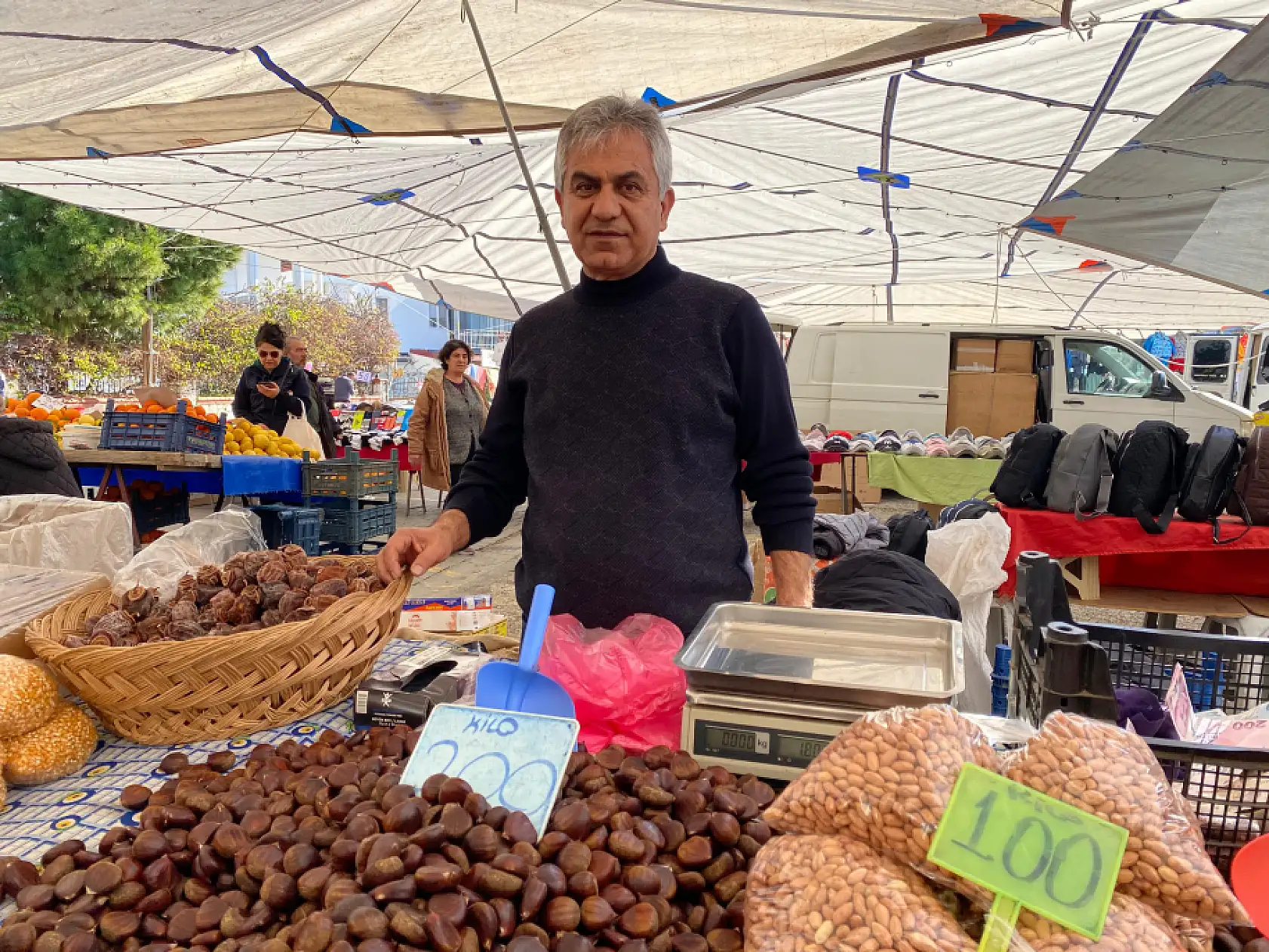 Fethiye pazarlarında bahar havası hakim