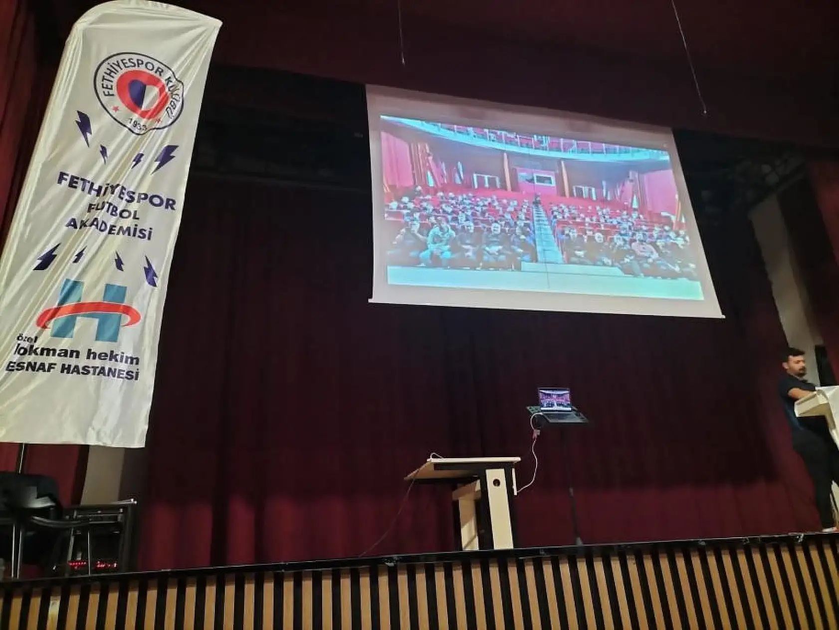 Fethiyespor Futbol Akademisine 'UEFA Kriterleri Uyum Süreci' Eğitimi Verildi 