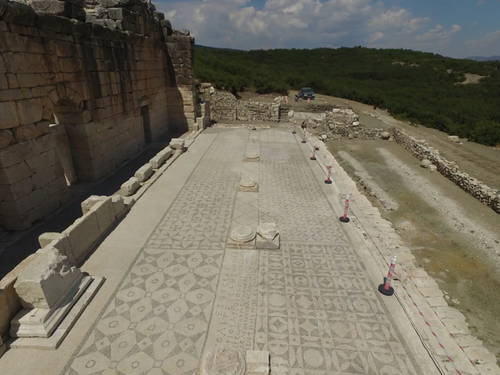 Kibyra'da kışın kapatılıp yazın açılan Medusa mozaiğinin sırrı ne?