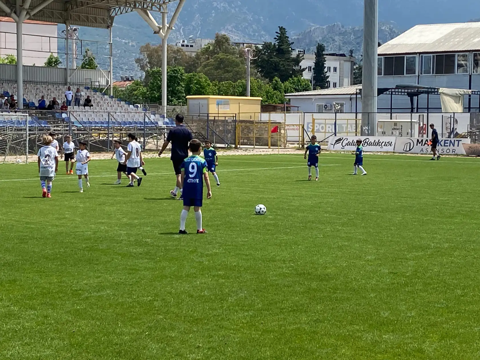 1. Fethiyespor Geleceğin Yıldızlarını Arıyor Turnuvası başladı