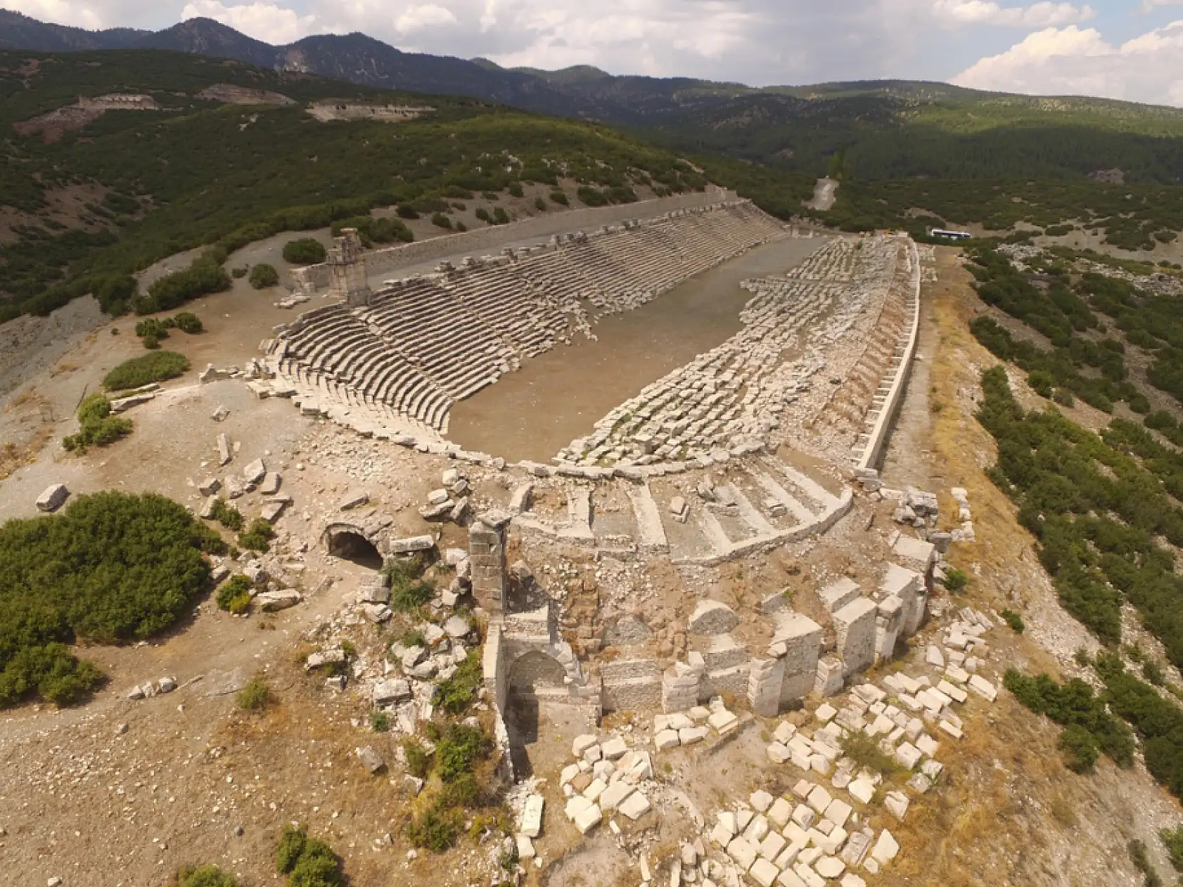 Kibyra'da kışın kapatılıp yazın açılan Medusa mozaiğinin sırrı ne?