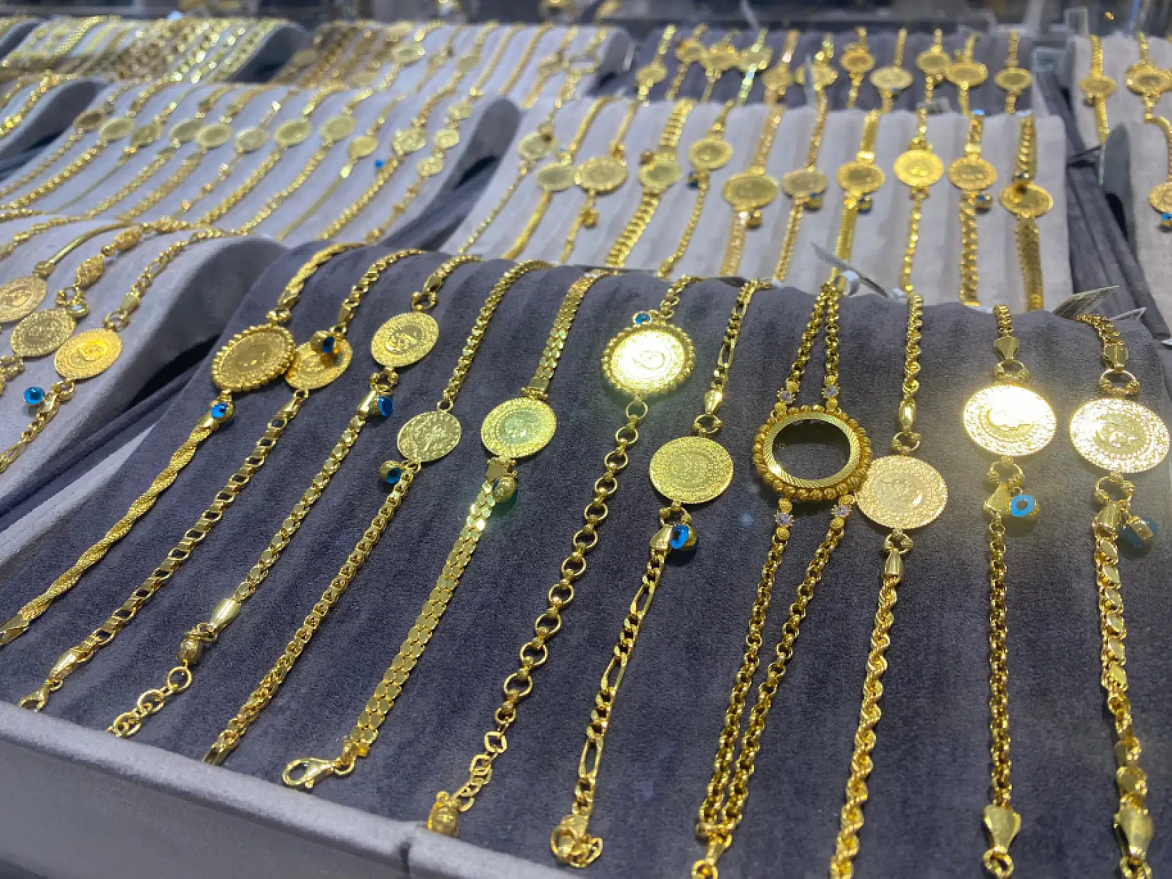 Sarı madende rekor üstüne rekor! Gram altın 3.430 TL'ye ulaştı