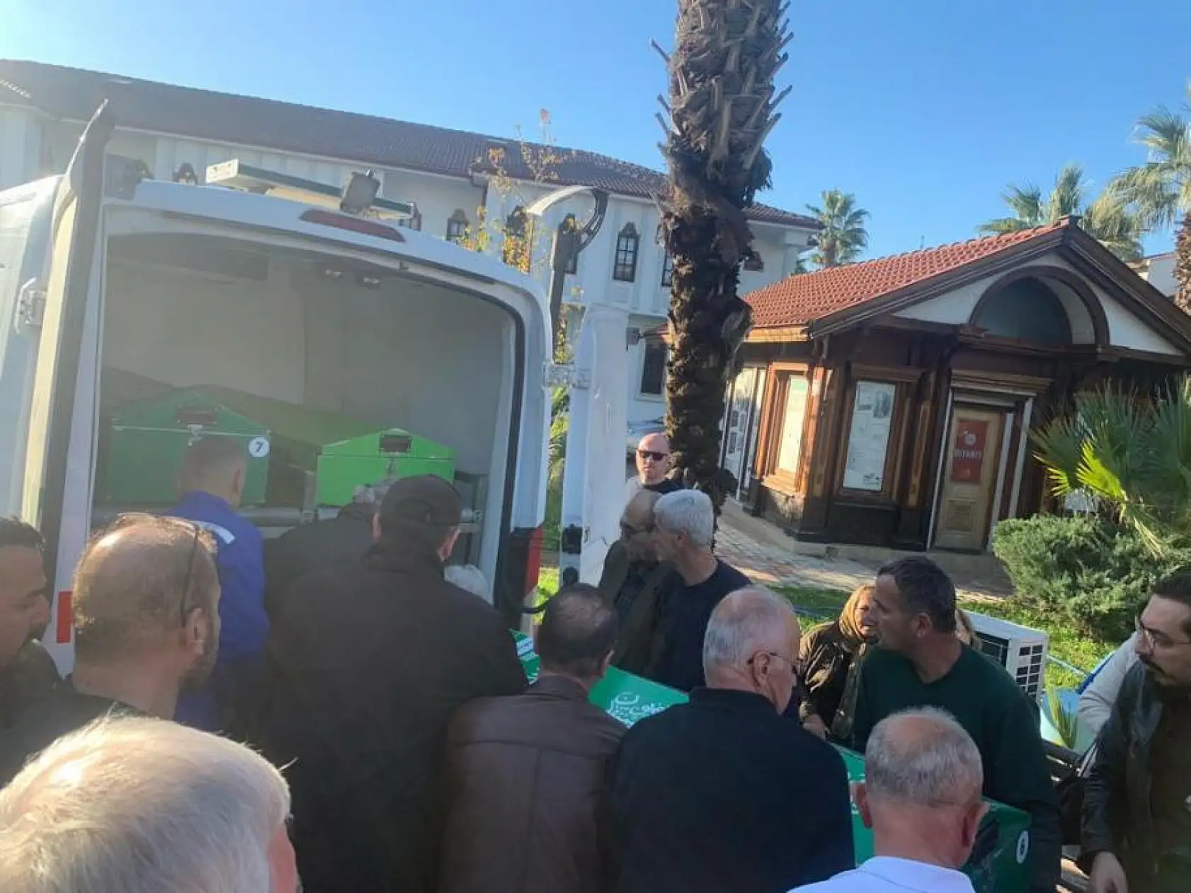 Fethiye'de Dr. Muhittin Özkan son yolculuğuna uğurlandı