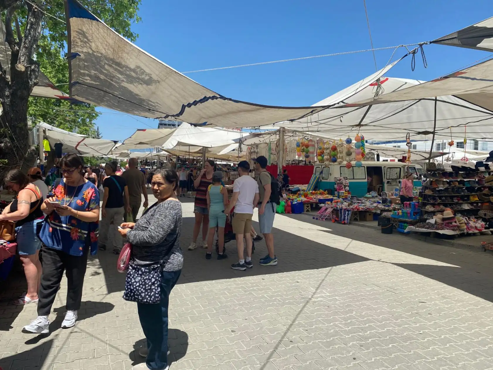 Pazarcı Ebru Korkmaz, 'Polonyalılar da Fethiye Salı Pazarı'nı tercih ediyor'