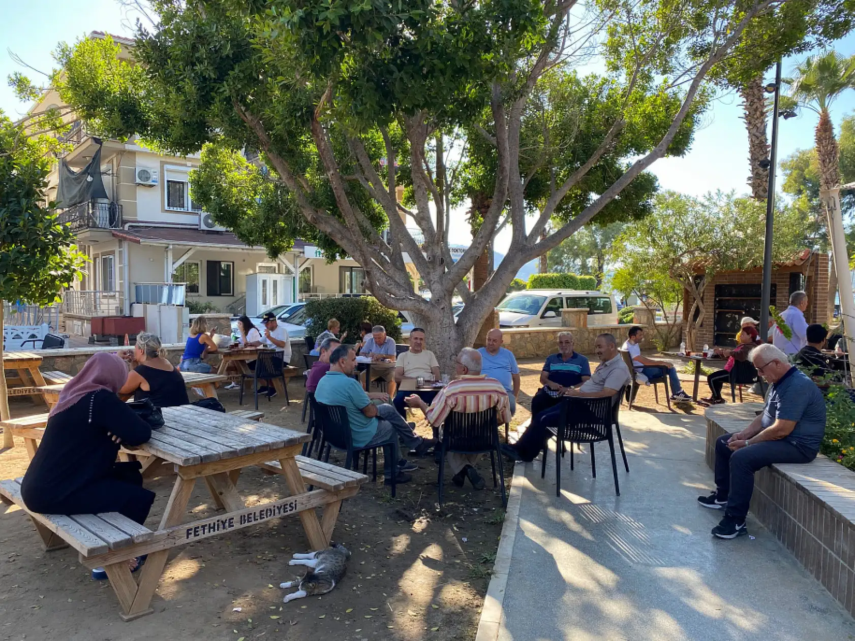 Fethiye'de emekliler daha yüksek maaş istiyor