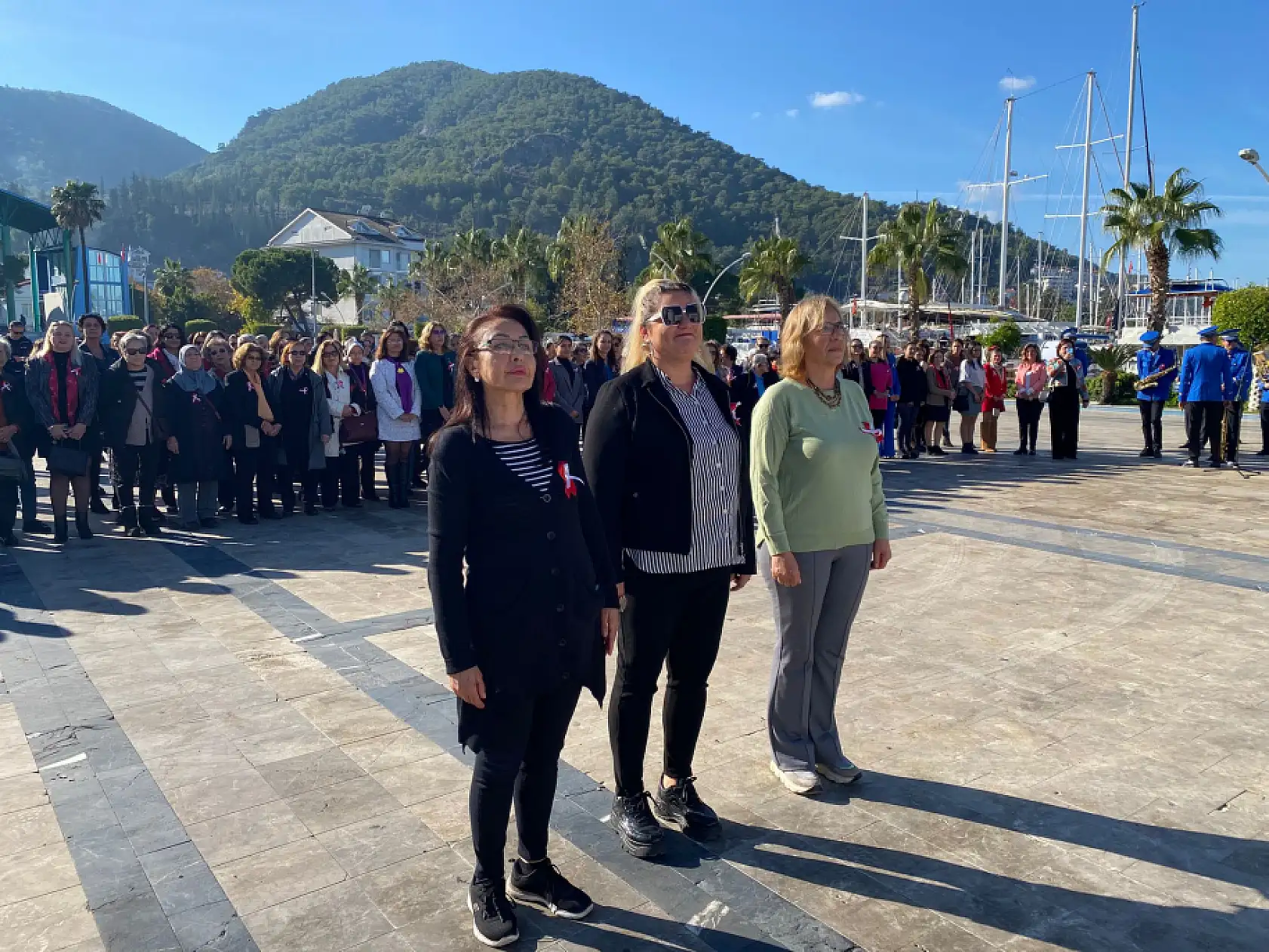 Fethiye'de 5 Aralık Dünya Kadın Hakları Günü Coşkuyla Kutlandı