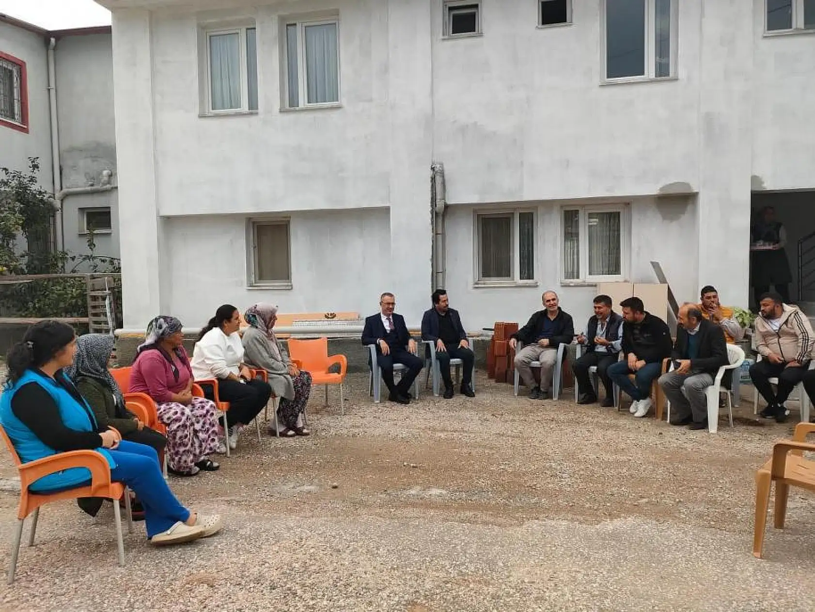 Kaymakam Ertaş, Fethiye Yeni Mahalle'yi ziyaret etti