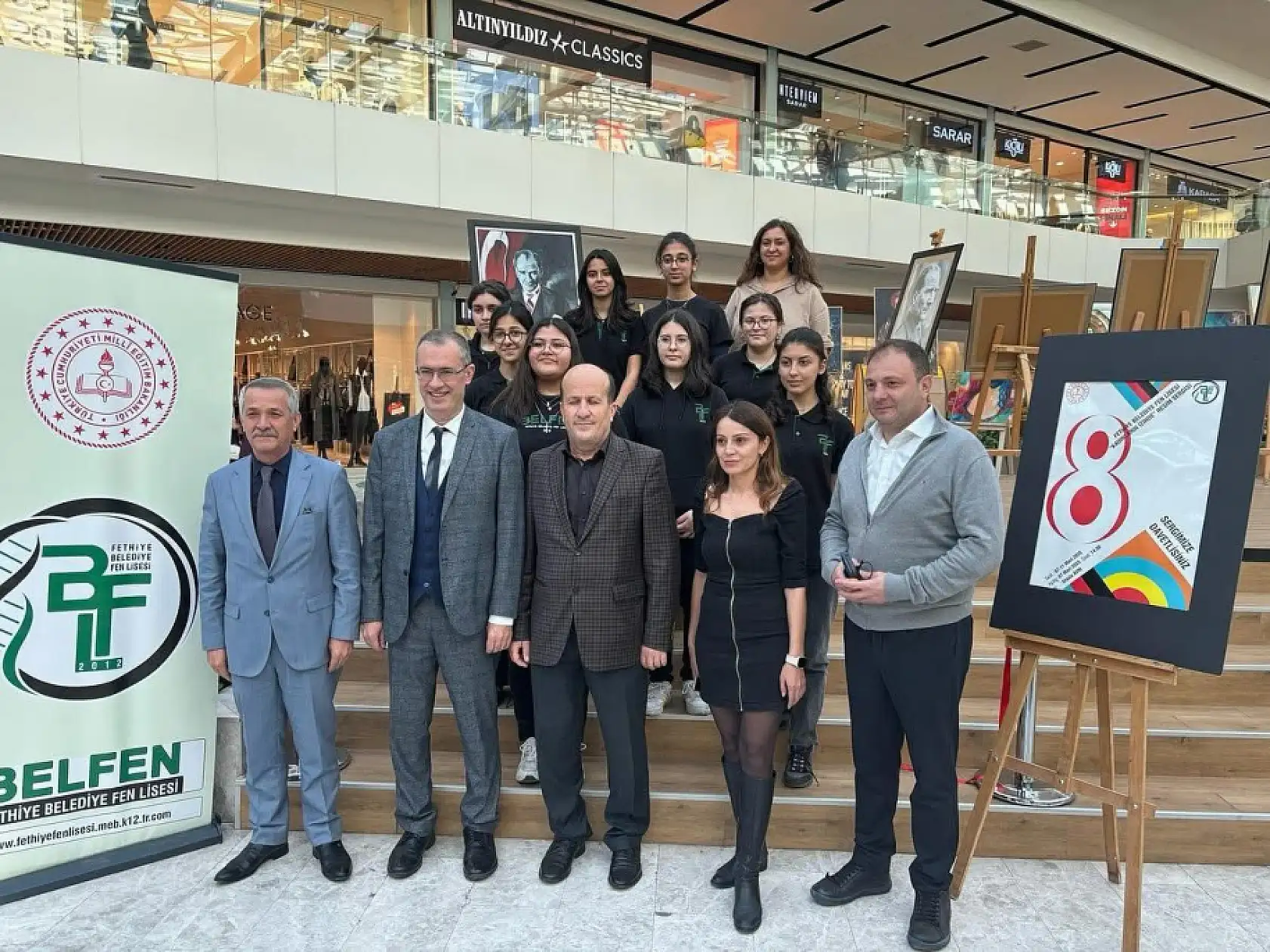 Fethiye Belediye Fen Lisesi Öğrencilerinden 'Kadınların İzinde' Resim Sergisi