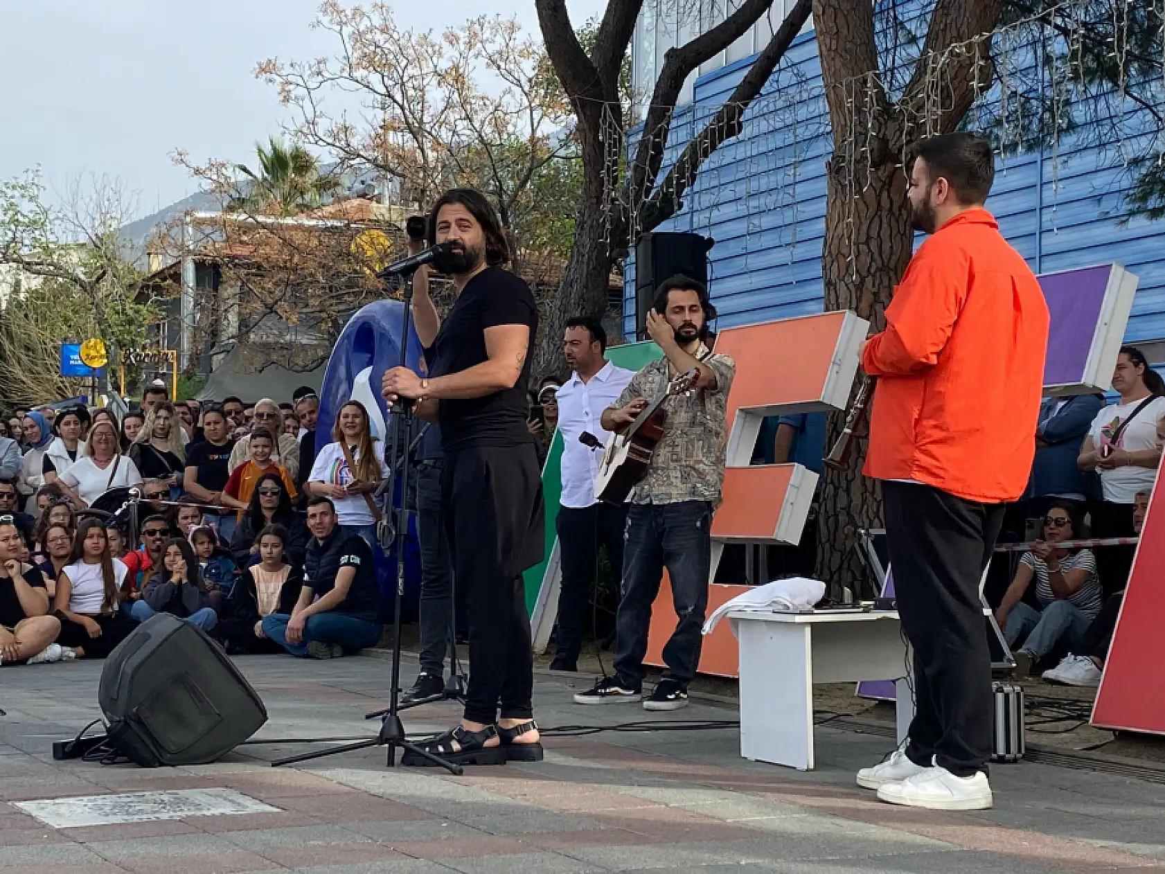 Fethiye'de Koray Avcı rüzgarı esti