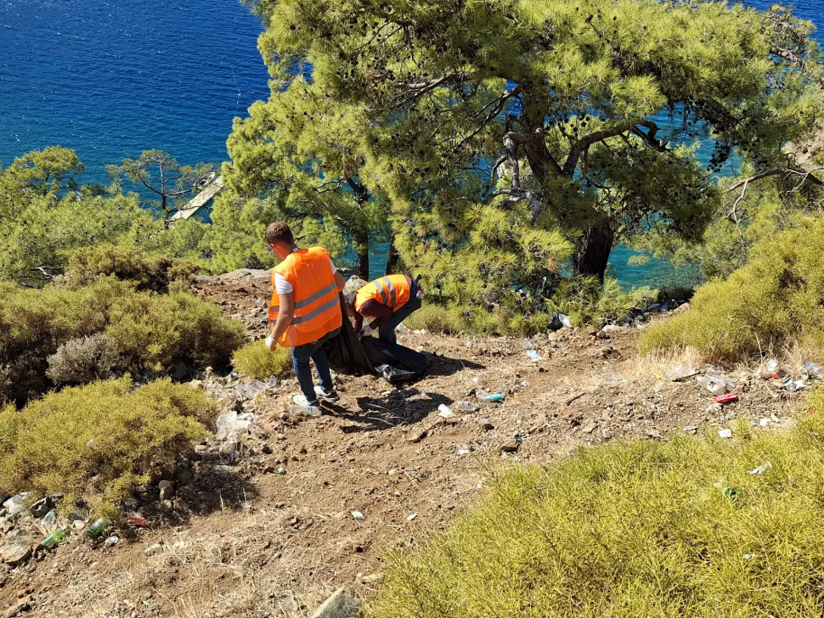 Fethiye Belediyesi ekiplerinden 'Yarımada' temizliği