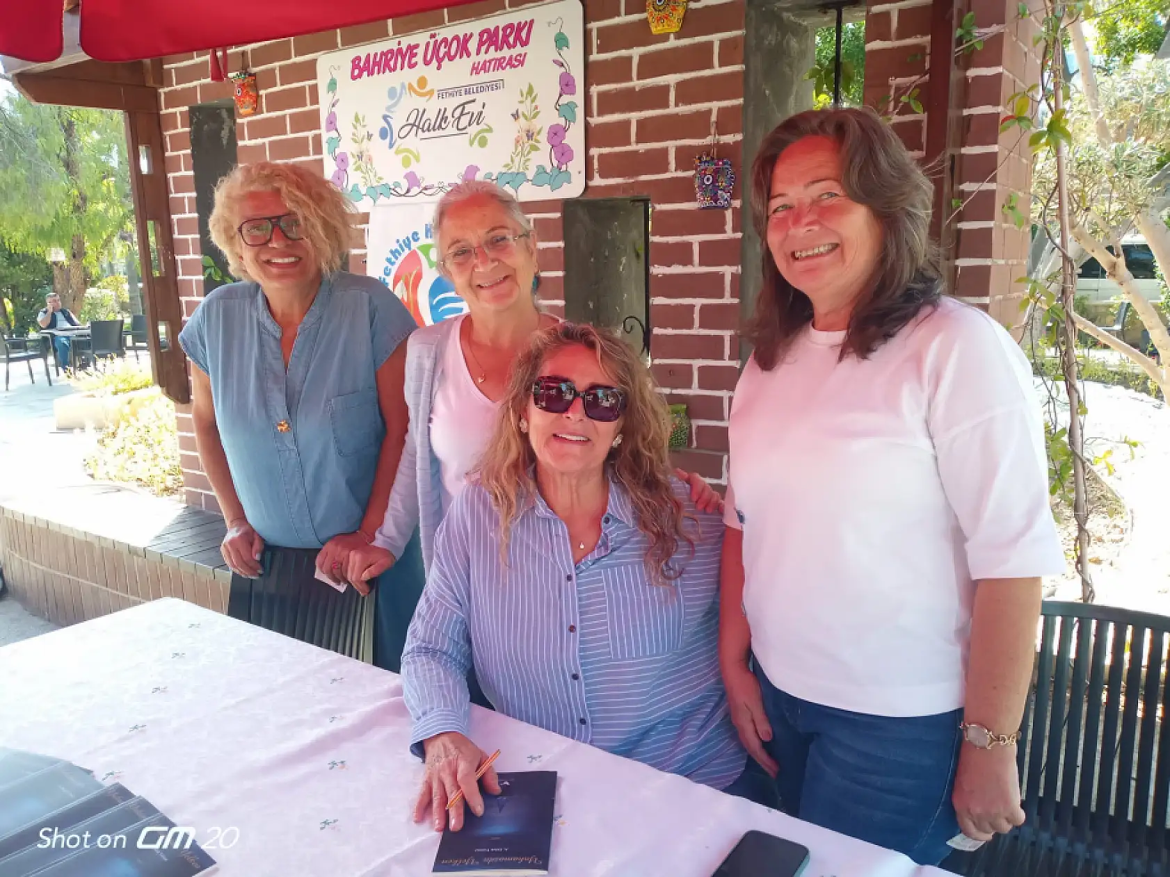 Dr. Dilek Yılmaz'ın Haiku Kitabı Fethiye'de Okurlarla Buluştu