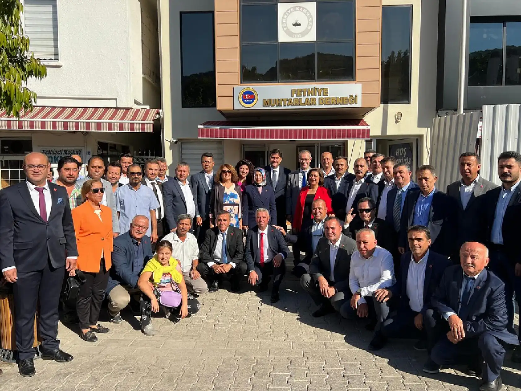 Beşkaza Meydanı'nda Muhtarlar Günü Kutlandı