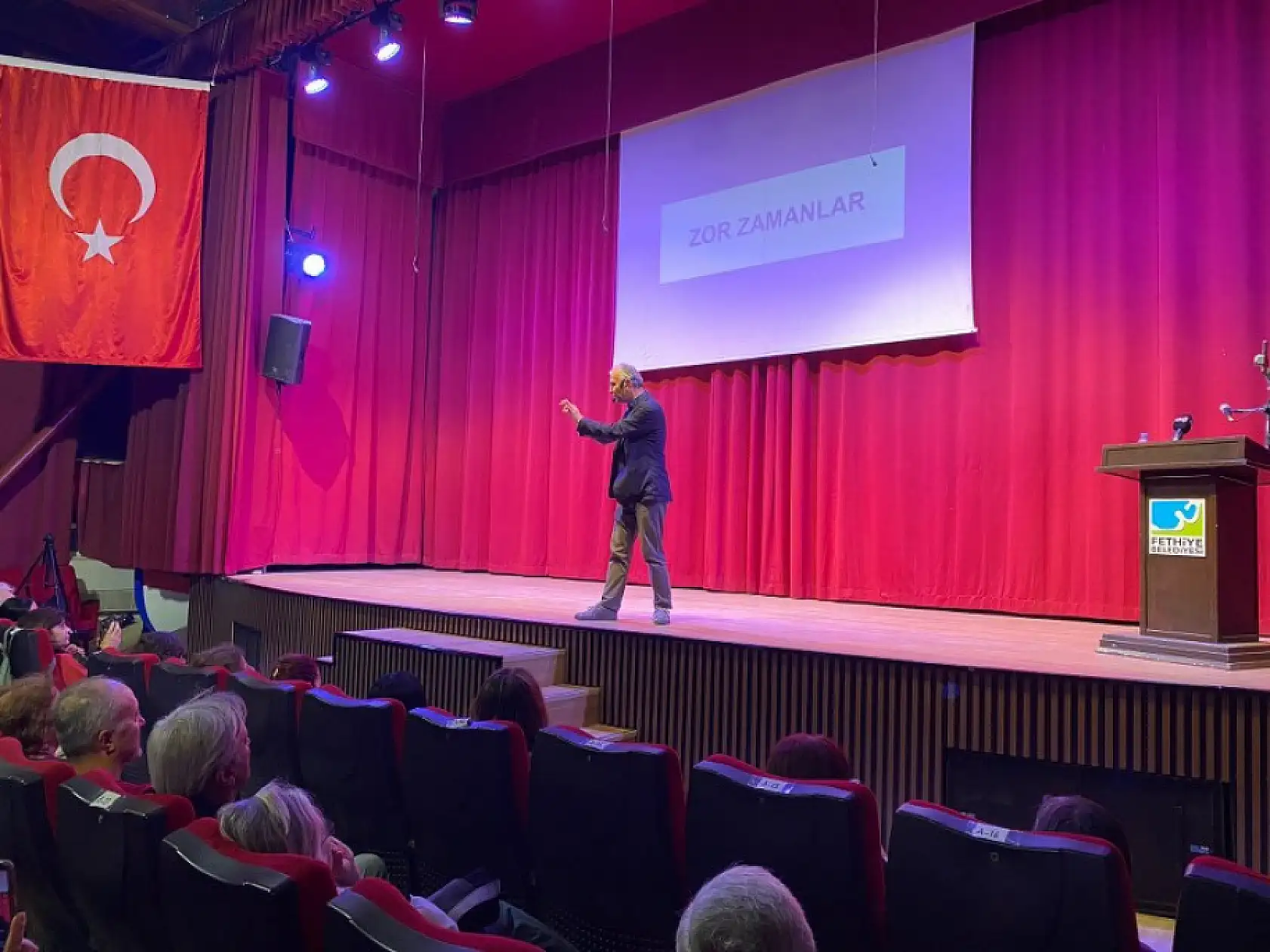 Emin Çapa Fethiye Belgesel Günleri'ne konuk oldu