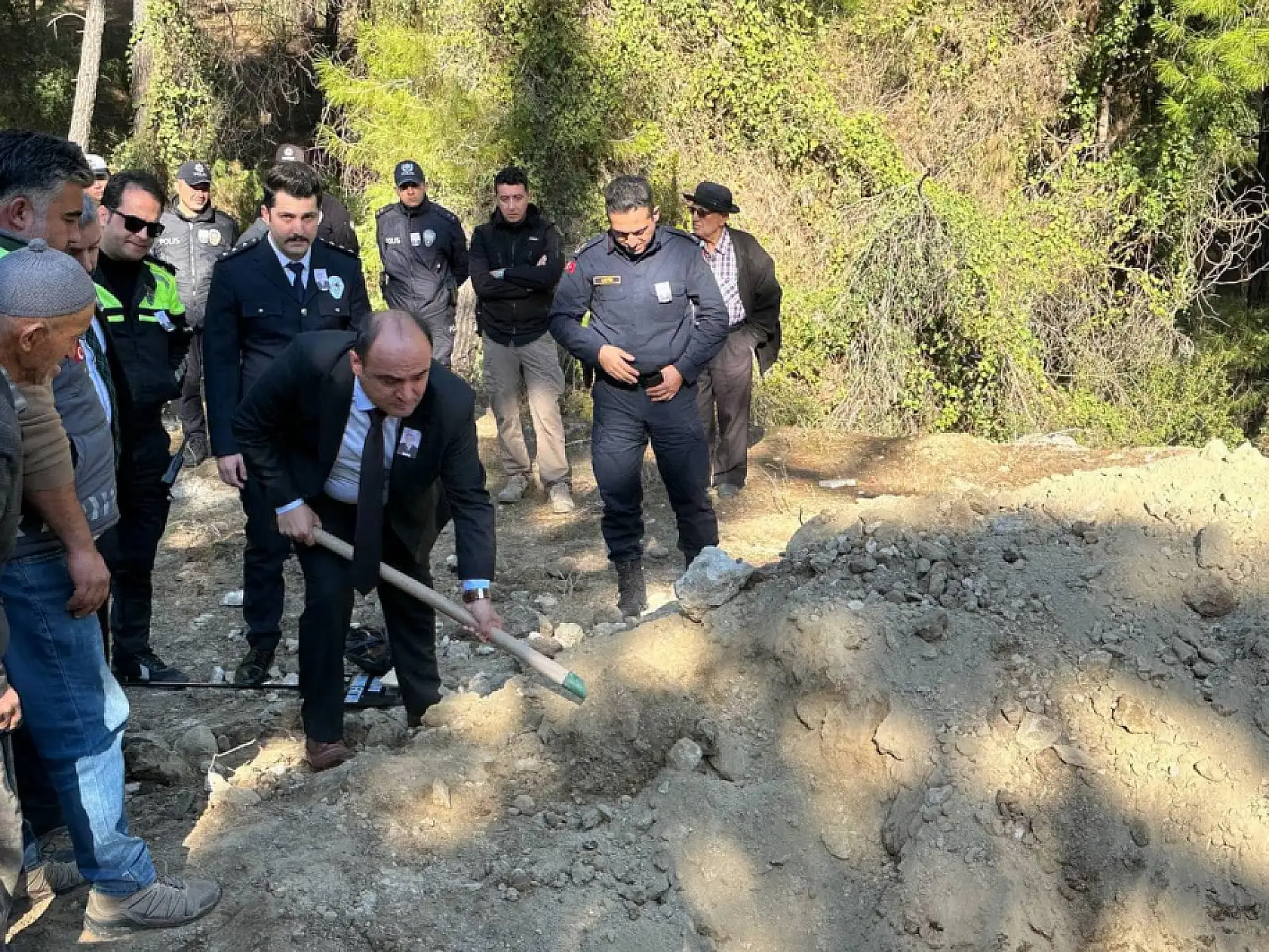 Seydikemer'de Emekli Emniyet Müdürü Abdullah Karadon Dualarla Uğurlandı