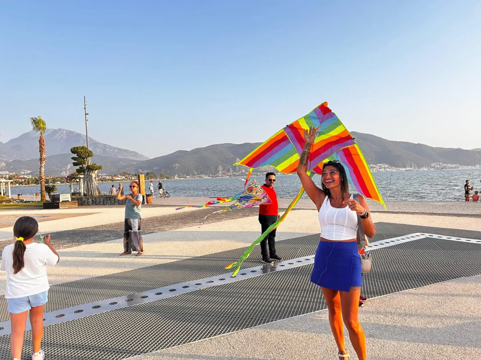 Fethiye'de Çevre Haftası Kapsamında Uçurtma Şenliği Düzenlendi