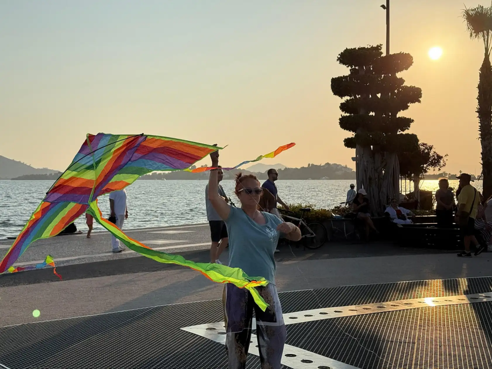 Fethiye'de Çevre Haftası Kapsamında Uçurtma Şenliği Düzenlendi