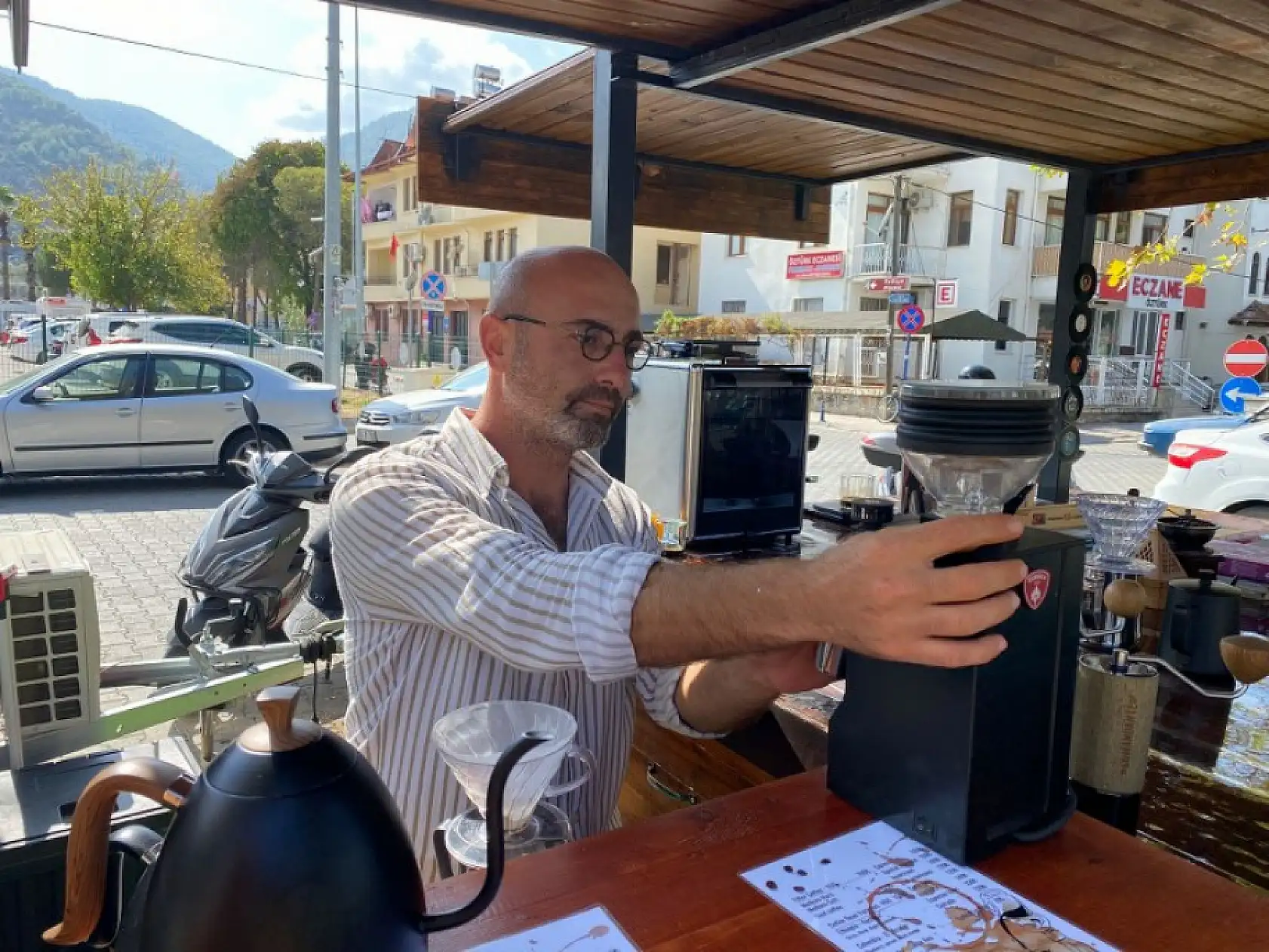 Fethiye'de Lezzet Sokağında Butik Kahveci, Demleme Kahveleriyle ilgi görüyor