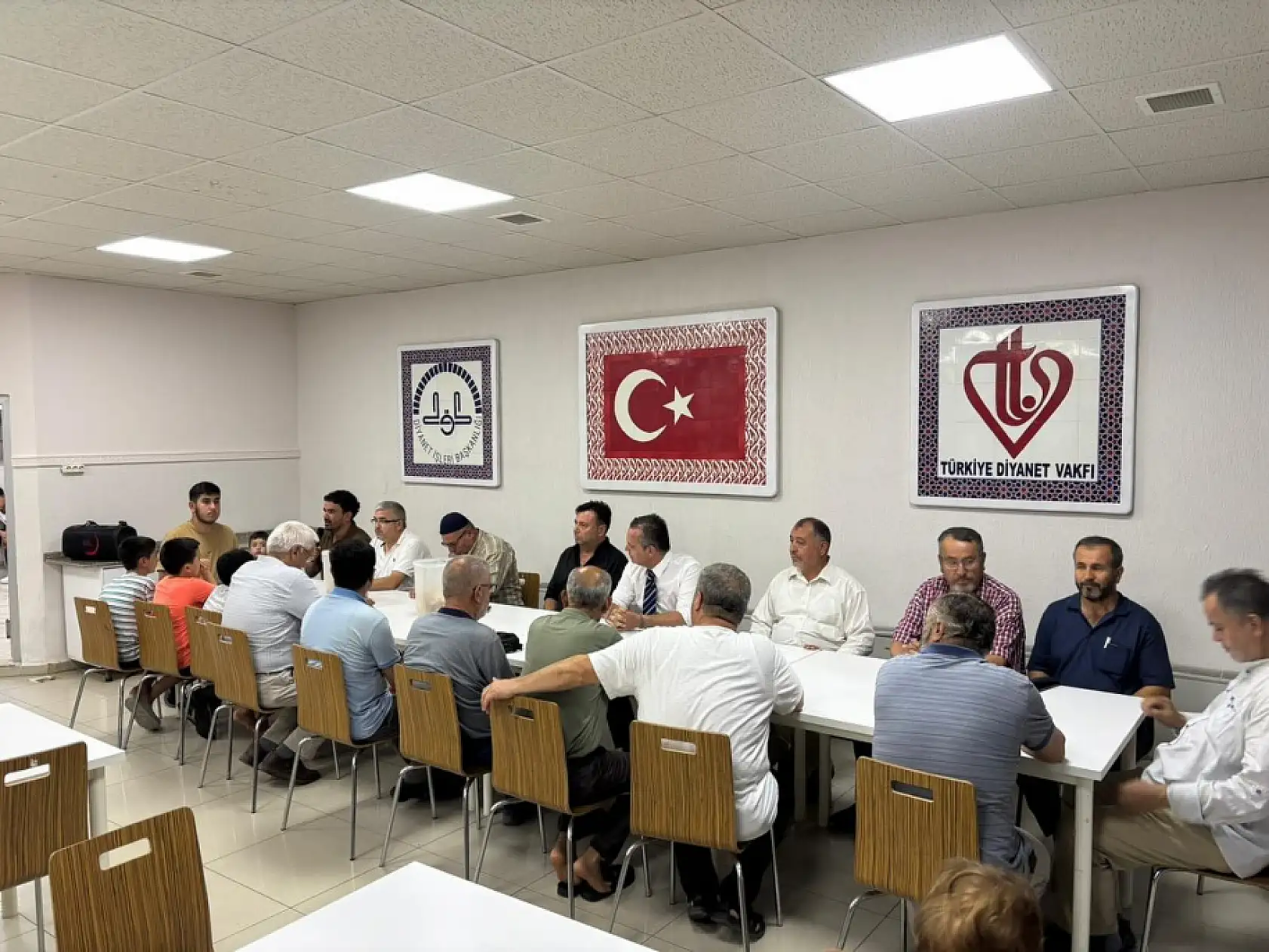 Kaymakam Akkaya Şehit Süleyman Yasir Ağır'ın Mevlidine Katıldı