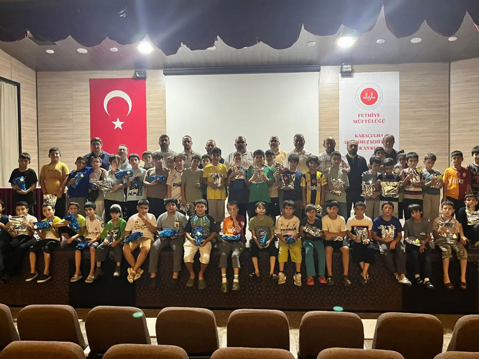 Karaçulha 15 Temmuz Şehitleri Kur'an Kursu'nda Hafızlık Eğitimi Programı Sona Erdi