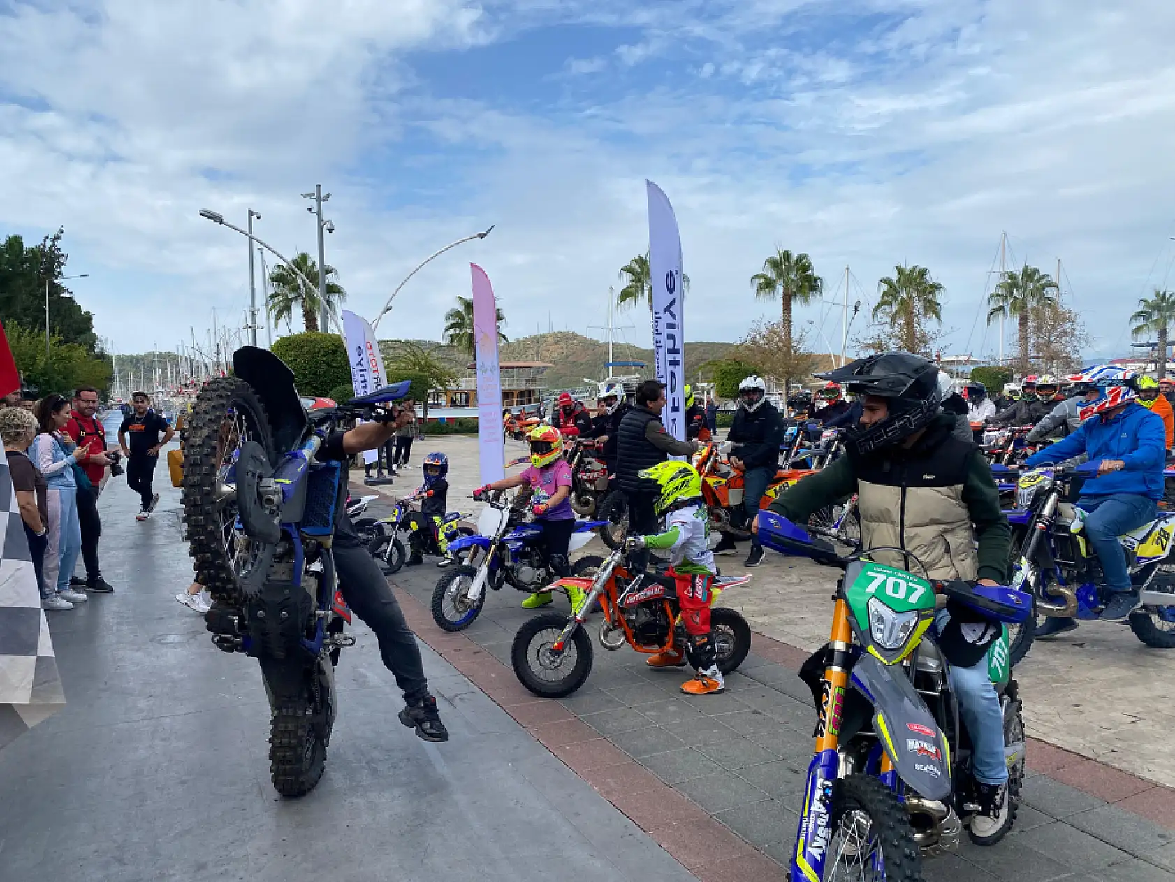Fethiye'de Enduro ve ATV Şampiyonası'nda Magazin Heyecanı