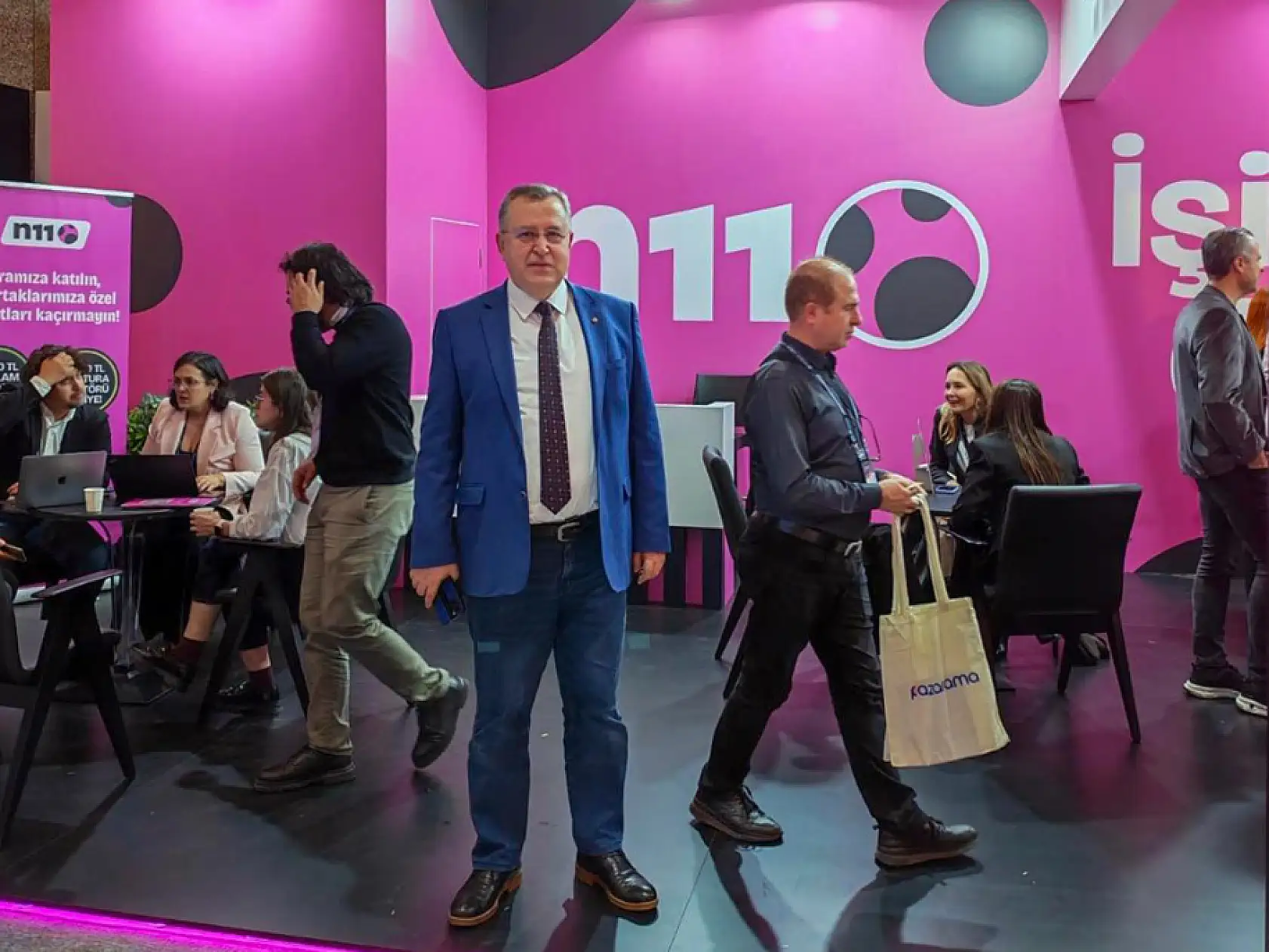 FTSO Yönetimi Türkiye E-Ticaret Haftası'nda sektörle buluştu