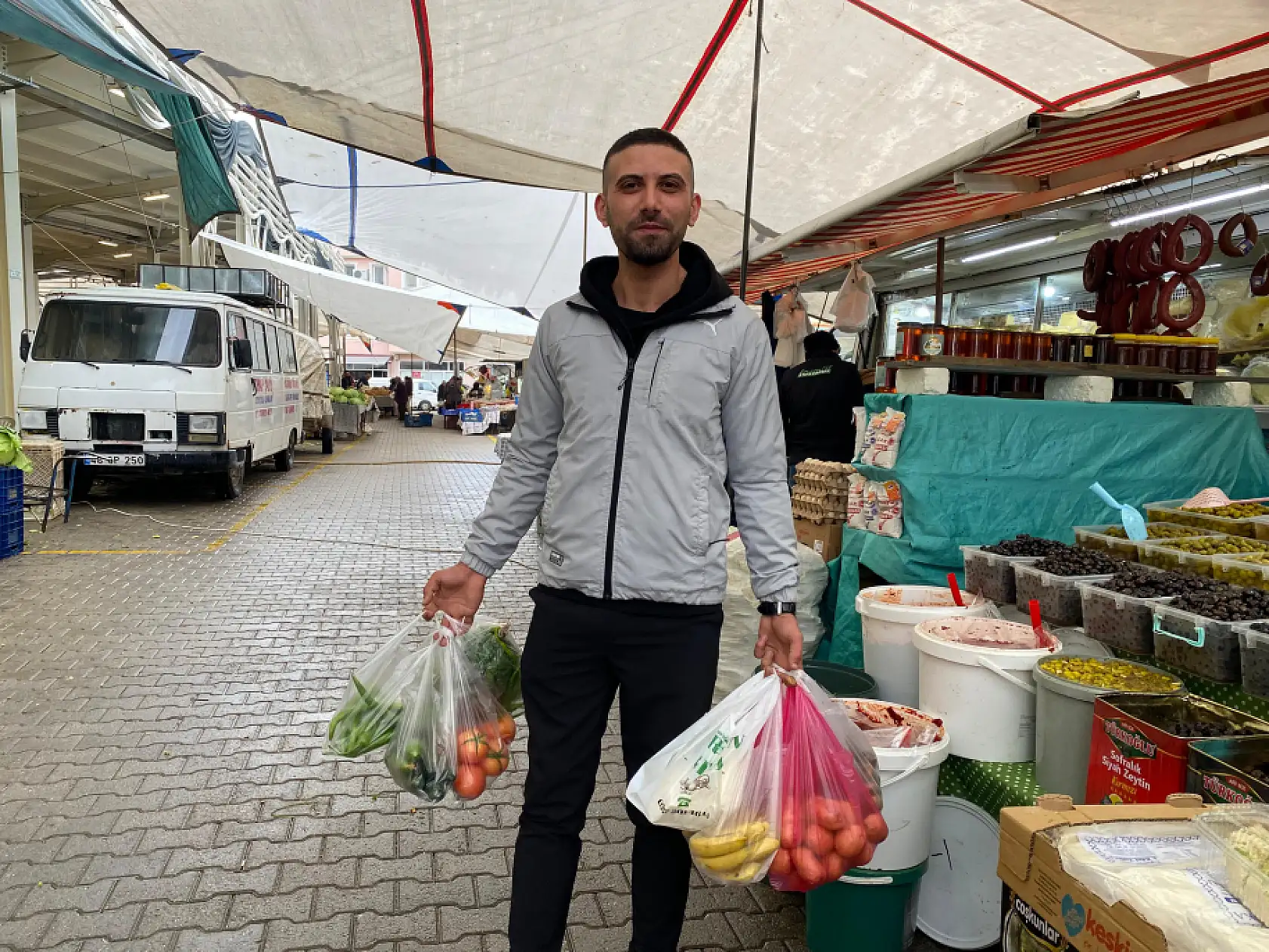 Fethiye'de poşet zammına vatandaştan tepki! 'Zam gelmeyen bir şey mi kaldı?'