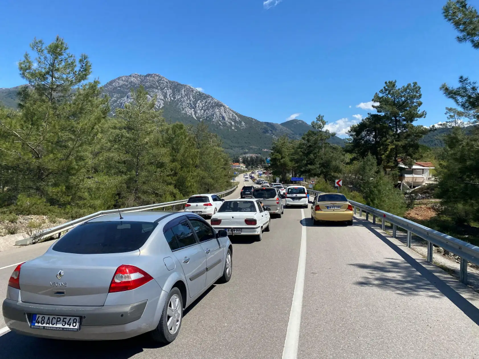 Fethiye Üzümlü Yolu'nda festival trafiği