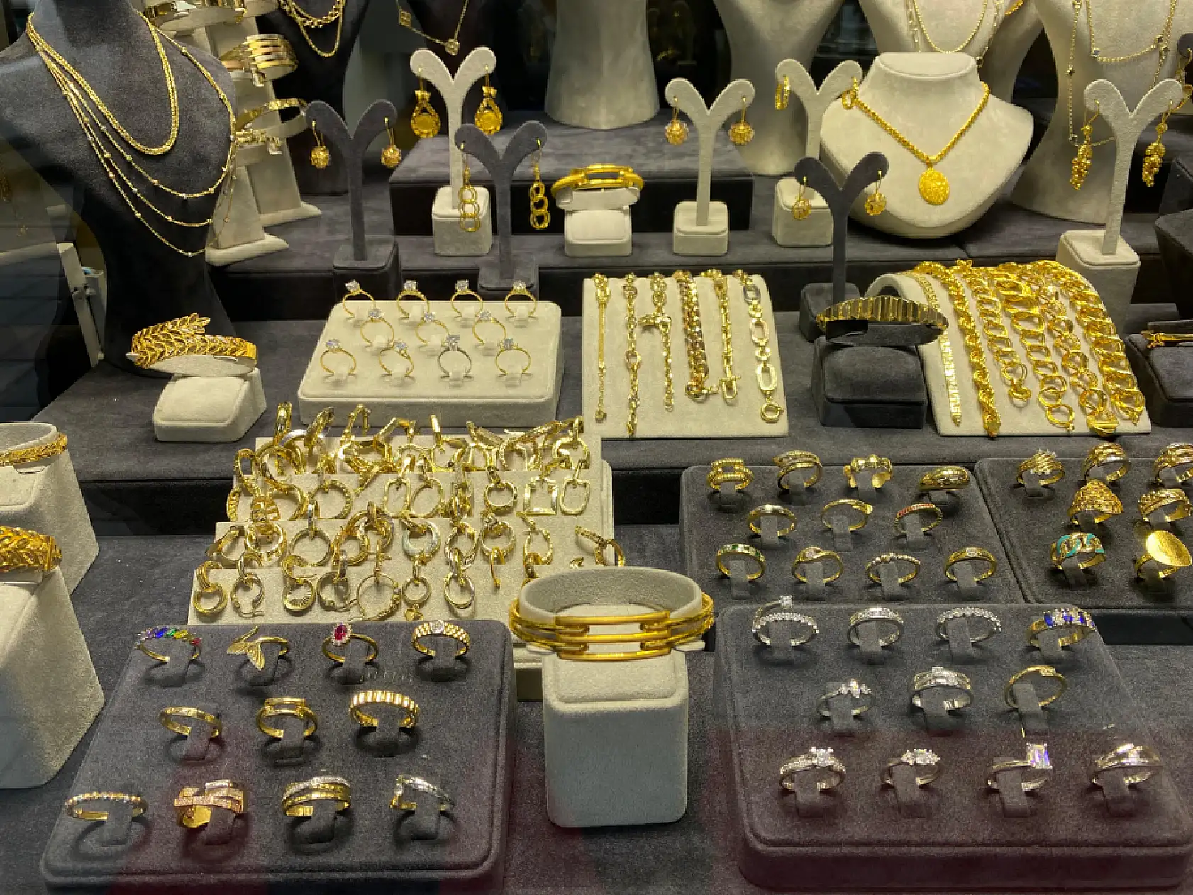 Fethiye Kuyumcularında Kimlik Kartı ile Alışveriş Dönemi Başladı