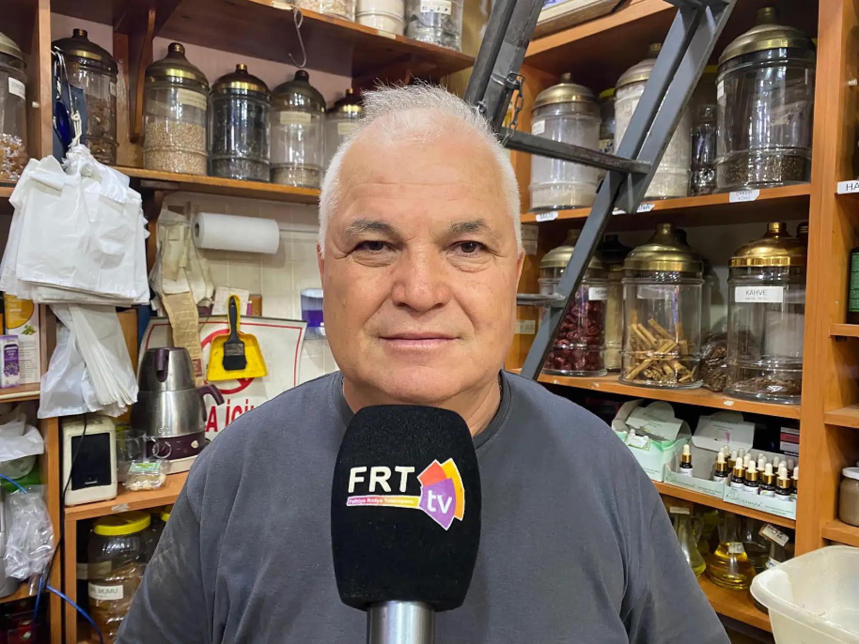 Fethiye'de bronzlaşmak isteyenler doğal yağlara yöneliyor