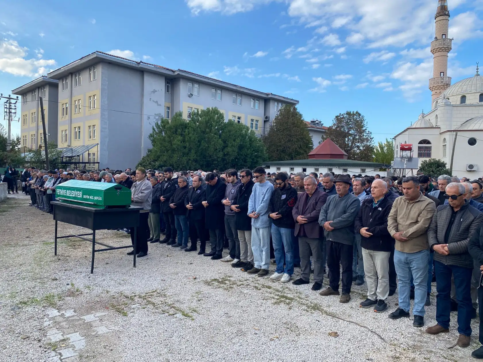 Fethiye'de eğitim camiasının acı kaybı Yusuf öğretmen hayatını kaybetti