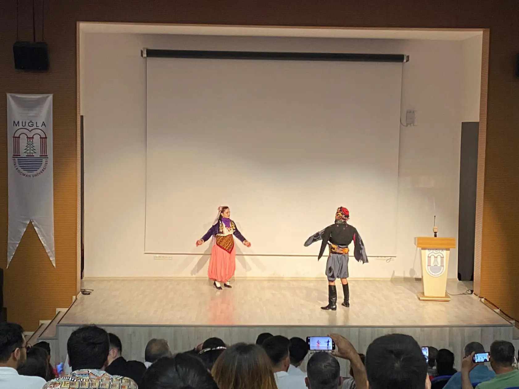 Fethiye MSKÜ Sağlık MYO'da mezuniyet coşkusu