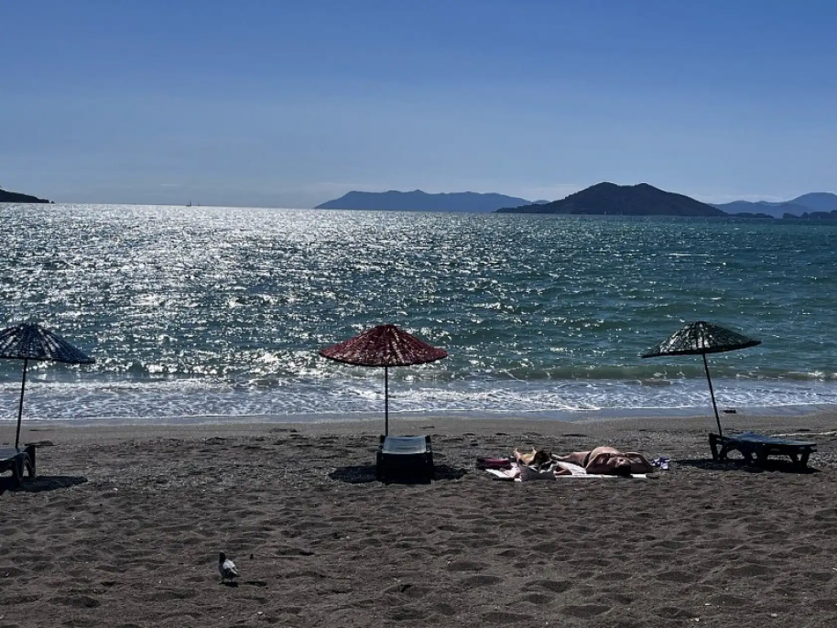 Fethiye Çalış Sahili'nde yoğunluk, Denizin tadın çıkardılar