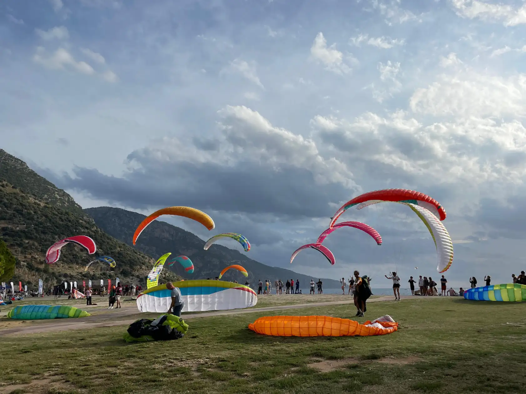 Fethiye Ölüdeniz Hava Oyunları Festivali Törenle Açıldı
