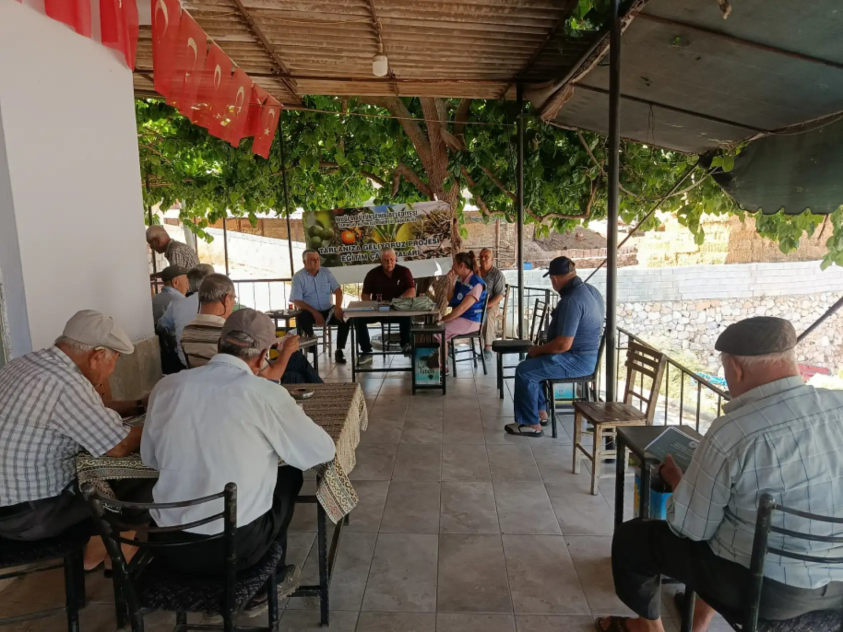 Büyükşehir 'Tarlanıza Geliyoruz' Projesiyle Milaslı Üreticilerin Yanında