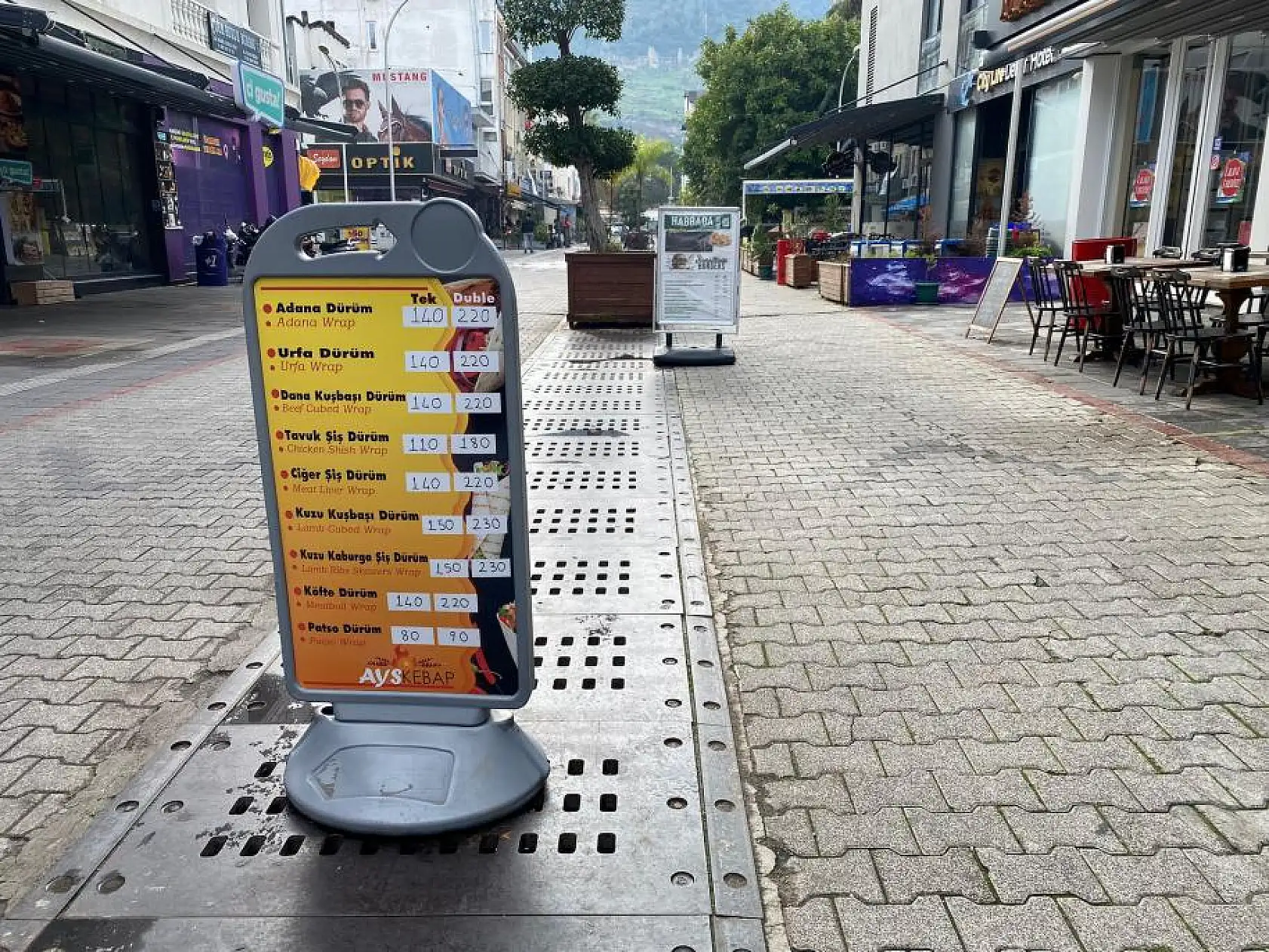 Lokanta ve kafelerde yeni dönem başladı