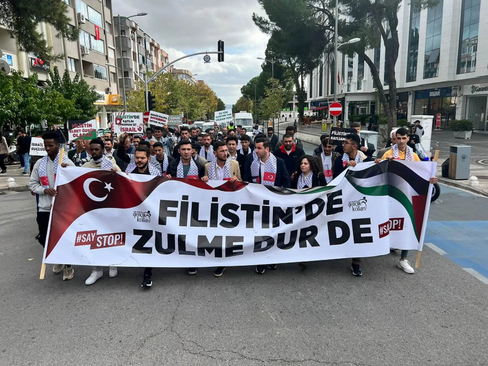 AK Parti Muğla Gençlik Kolları'ndan Filistin Açıklaması  