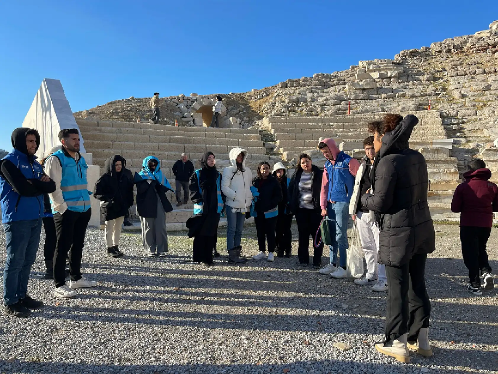 Datça'da gençler çevre temizliği yaptı