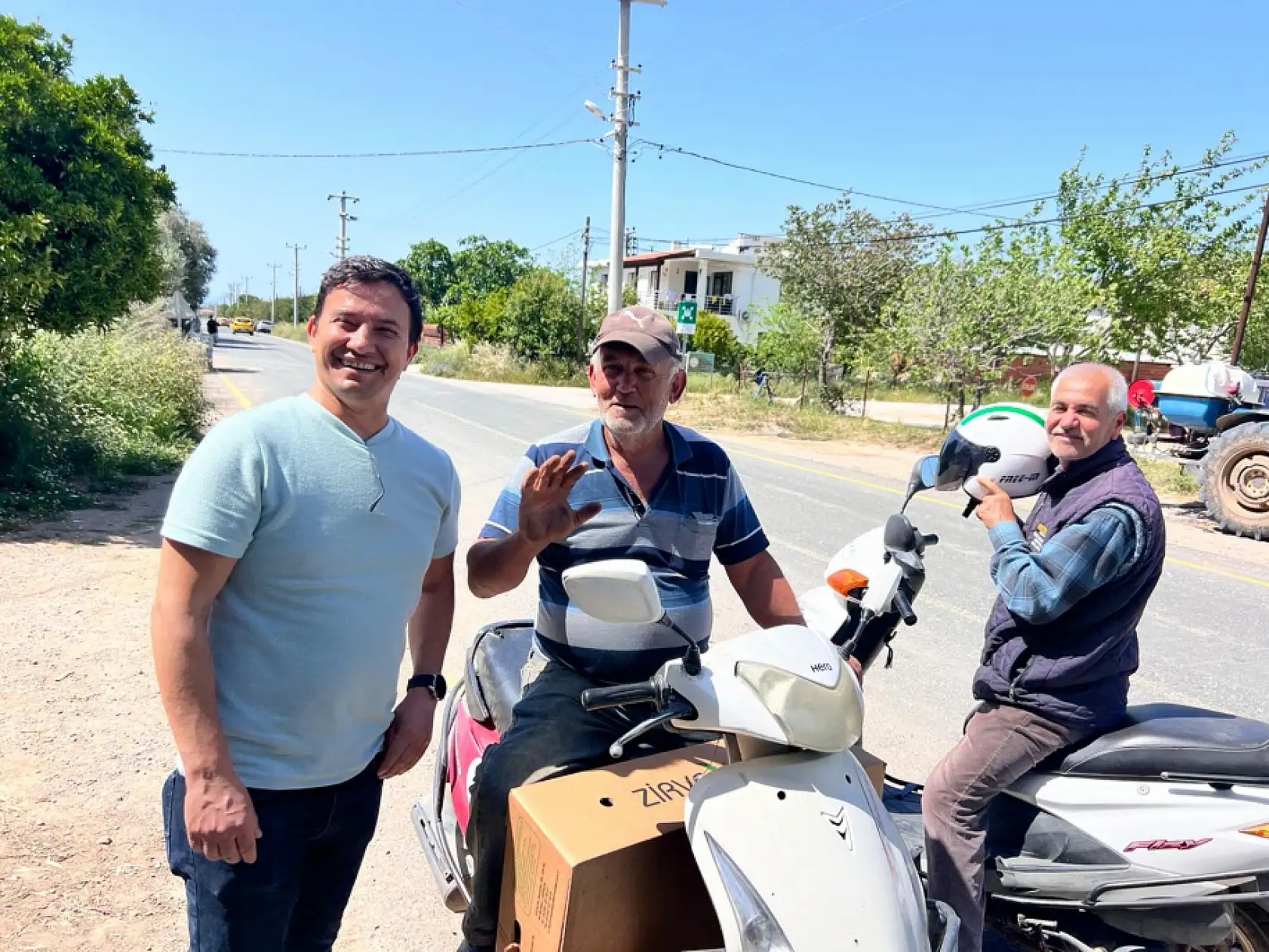 Datça'da 46 üreticiye 79 bin sebze fidesi dağıtıldı