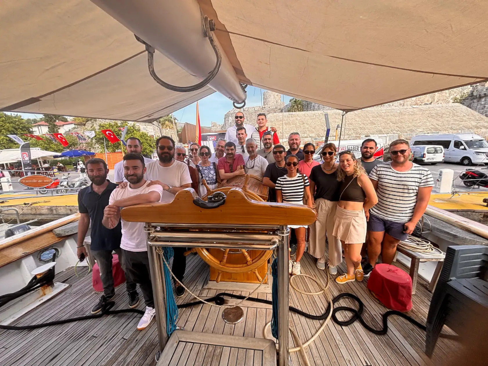 BM Okyanus Harikaları Filosu'na katılacak STS Bodrum Okul Gemisi törenle uğurlandı