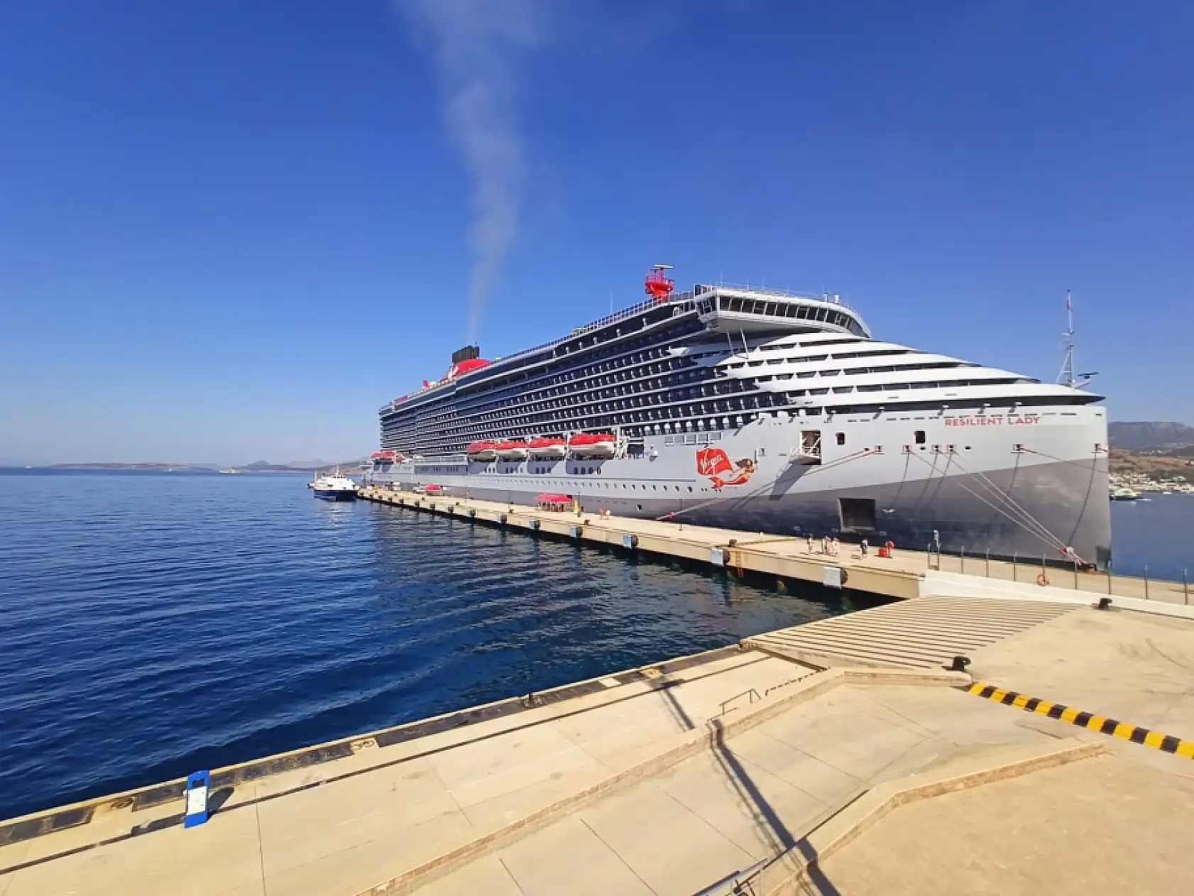 Bodrum'a 'Resilient Lady' kruvaziyeriyle 2 bin 556 yolcu geldi
