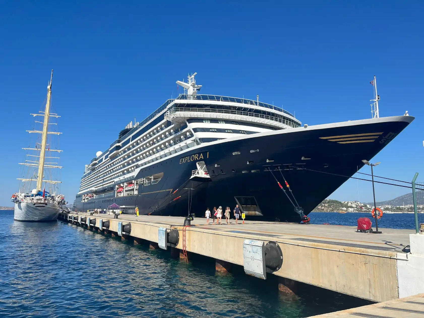 Bodrum'a iki kruvaziyerle 959 yolcu geldi