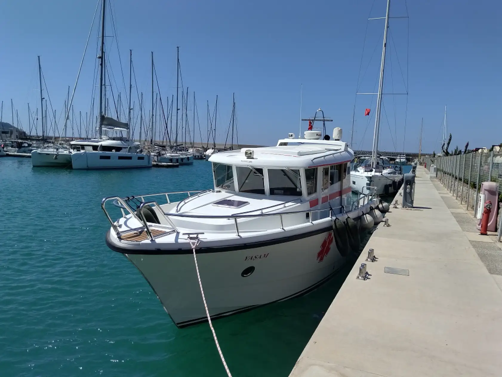 Muğla'da 'vurgun yiyen' dalgıç, hastaneye kaldırıldı