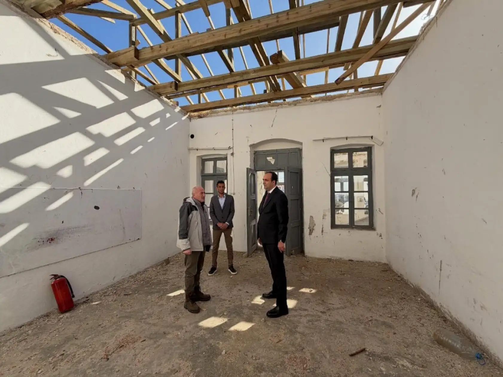 Datça Kaymakamı Murat Atıcı, Cumalı İlkokulunu inceledi