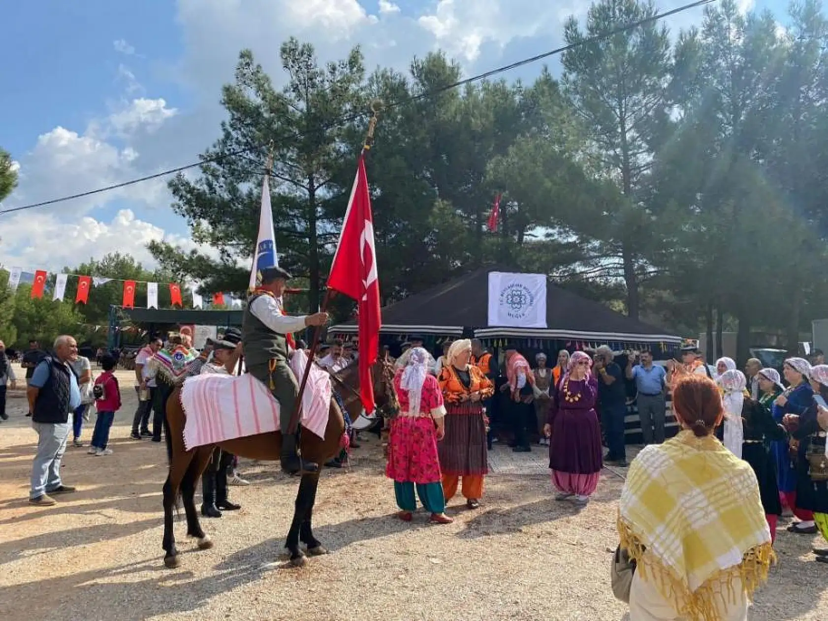Muğla Yörükleri Düzeyn Yaylası'nda buluştu