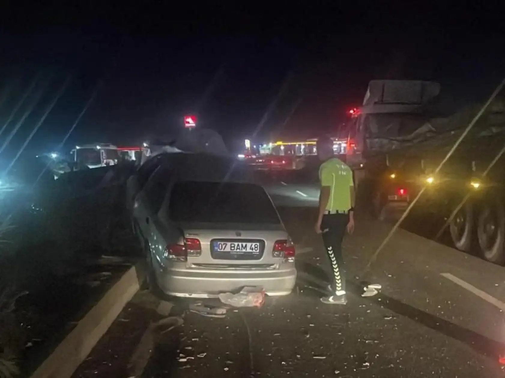 İki Kişinin Yaralandığı Kazada Sürücü Kaçtı