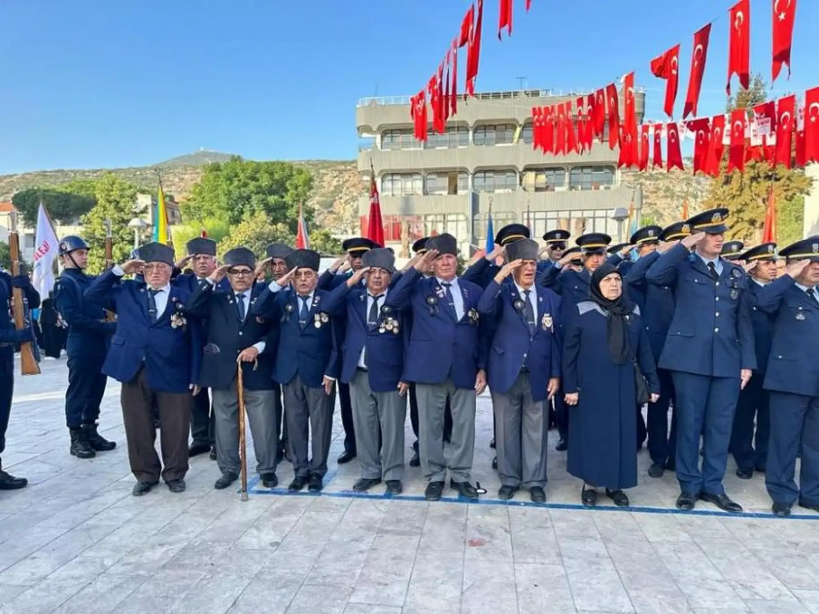 Atatürk törenle anıldı